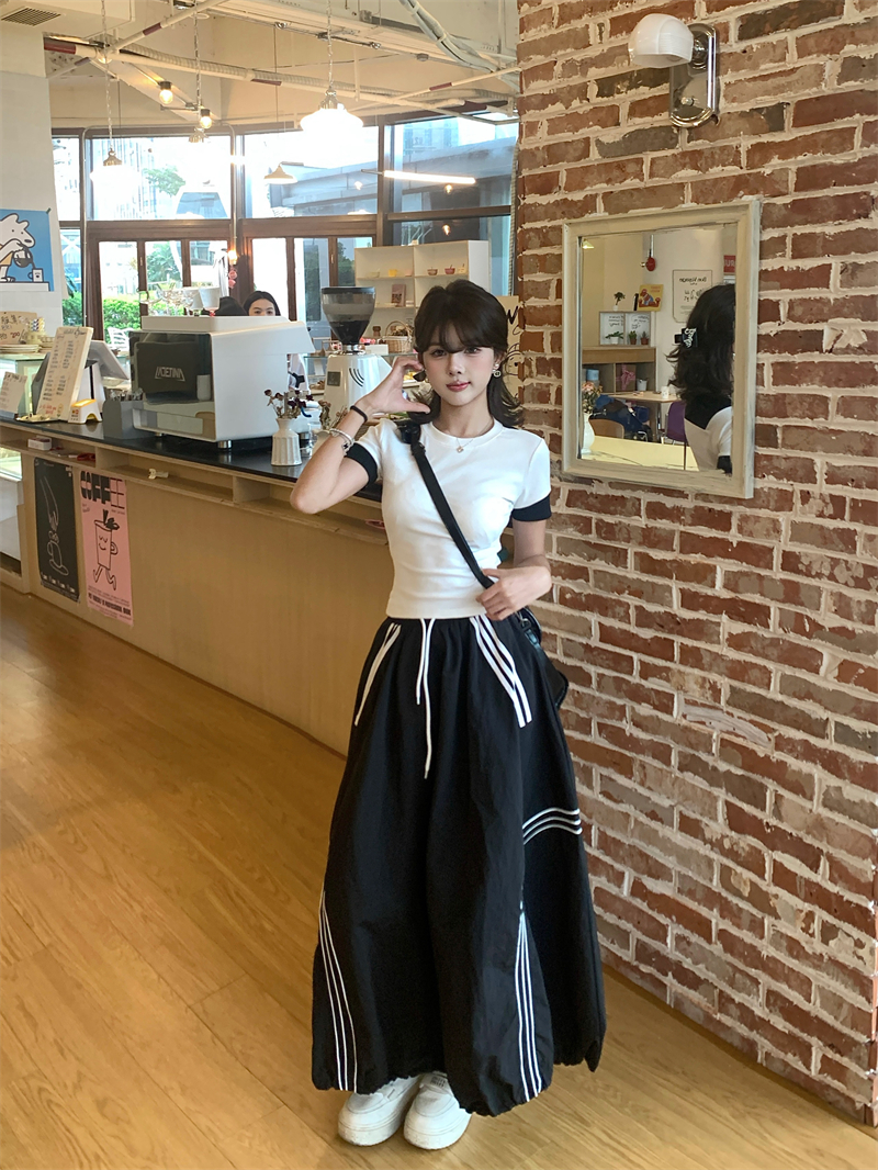 Women's Black and White Short Sleeve Two-Piece Skirt Set with Patchwork Design - Image 3