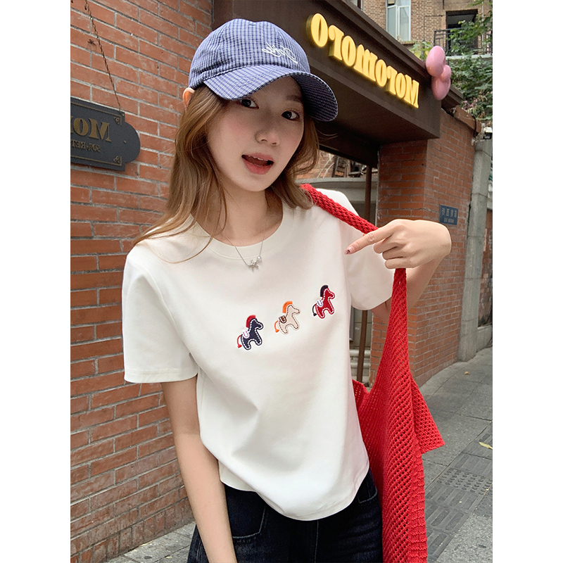 Women's Embroidered Pony Crew Neck Short Sleeve T-Shirt 2026 Summer Casual Loose Fit Top - Image 3