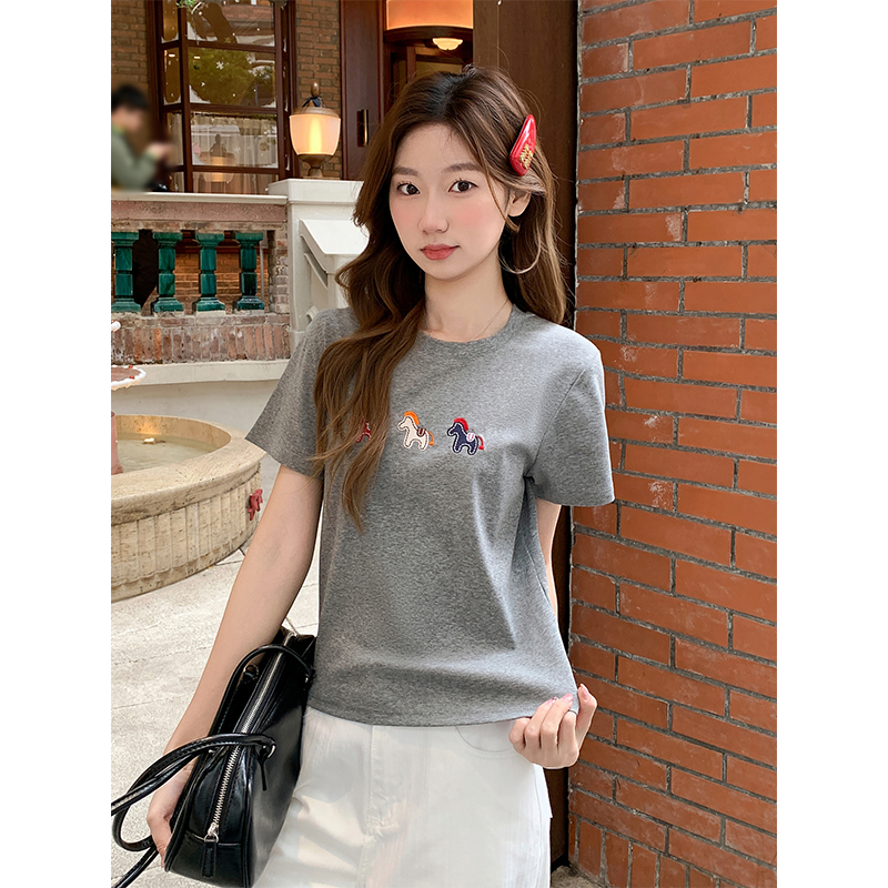Women's Embroidered Pony Crew Neck Short Sleeve T-Shirt 2026 Summer Casual Loose Fit Top - Image 5