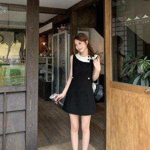 French Vintage Hepburn Style Sleeveless A-Line Dress with Contrast Lapel Collar and Waist